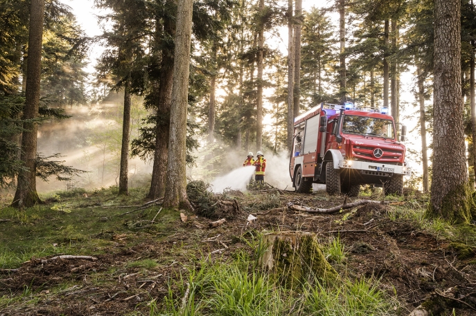 Mercedes-Benz Unimog Firefighting Unimog Mercedes-Benz Unimog Firefighting